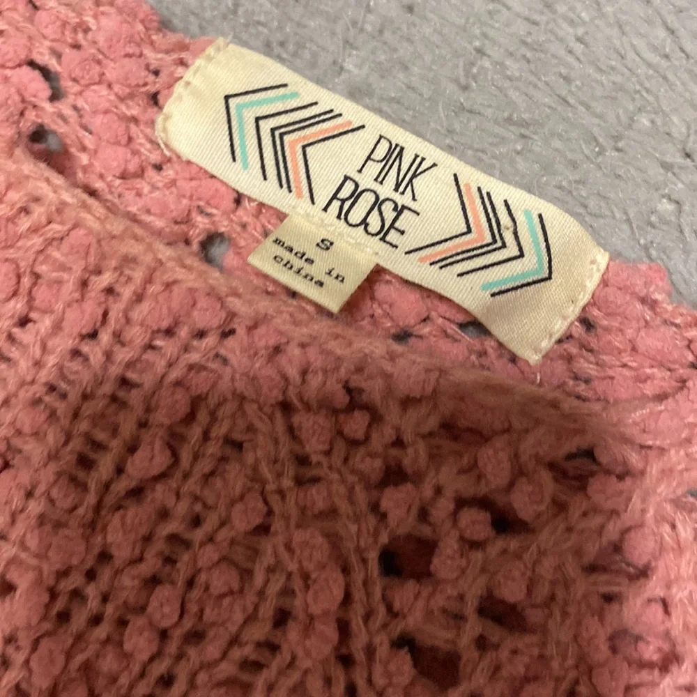 Pink sweater - Picture 3 of 4